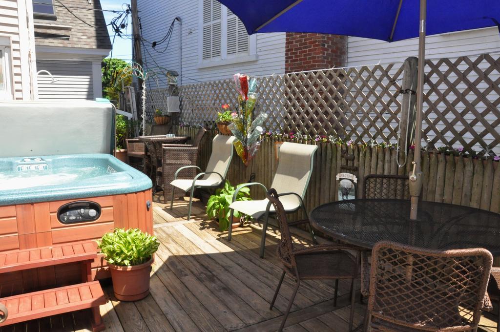The Gaslamp Bed And Breakfast Provincetown Exterior foto
