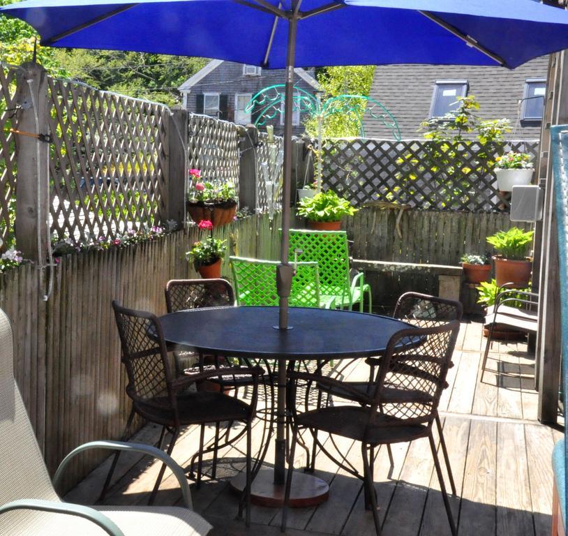 The Gaslamp Bed And Breakfast Provincetown Exterior foto